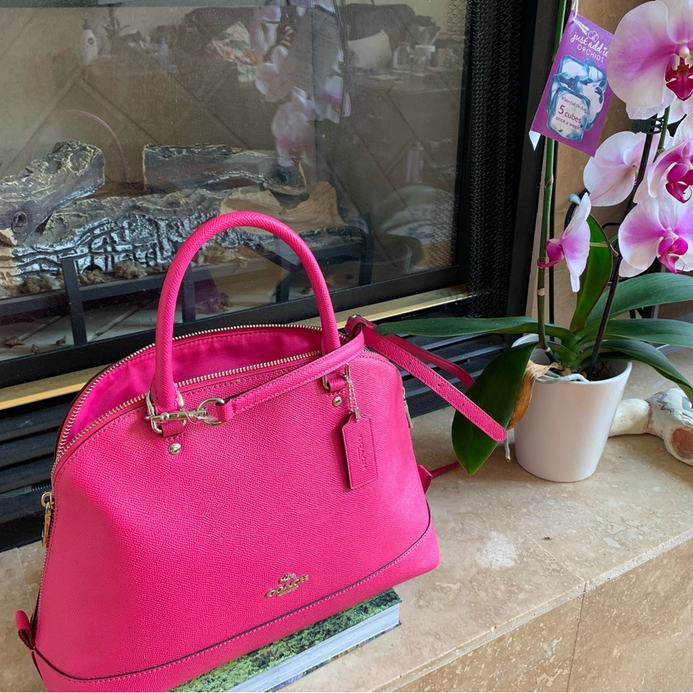 Coach lovely bags for all events. Like new. Used two times.